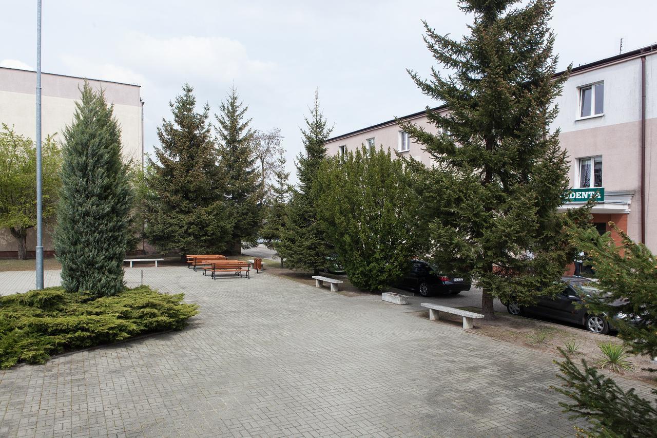 Хостел Dom Studenta Nr 1 Ans W Koninie Конин Экстерьер фото