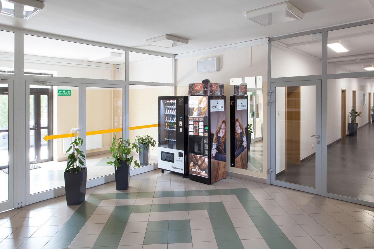 Хостел Dom Studenta Nr 1 Ans W Koninie Конин Экстерьер фото