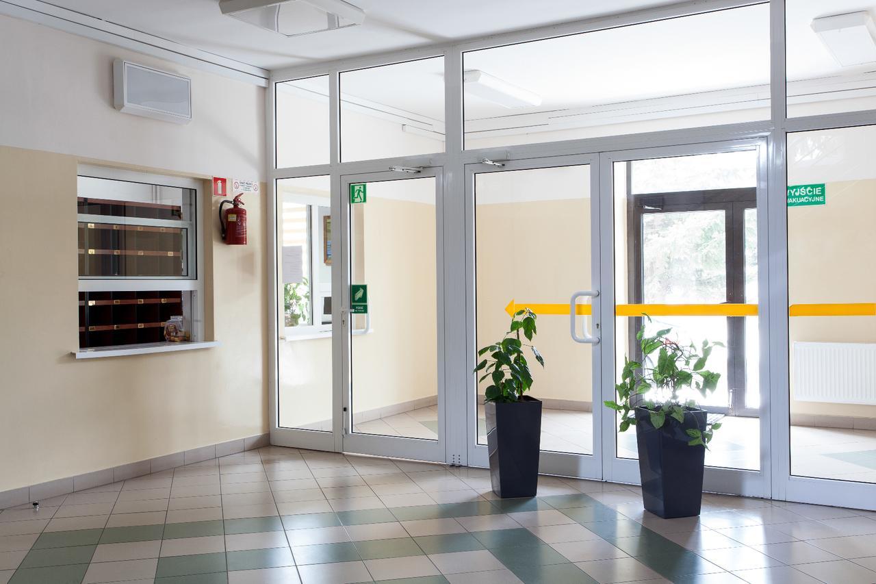 Хостел Dom Studenta Nr 1 Ans W Koninie Конин Экстерьер фото